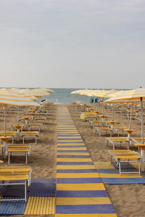 Hotel Marina Lido di Jesolo Exterior foto